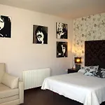 Conde Navio Otel